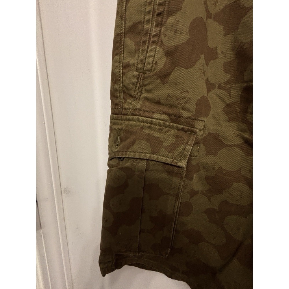 Levi Strauss Green Camo Cargo Shorts 32x10 Carrier Pockets Hunter Gorpcore Y2K - Picture 3 of 12